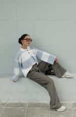 Polo trazos azul - blanco