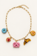 Collar pretzel
